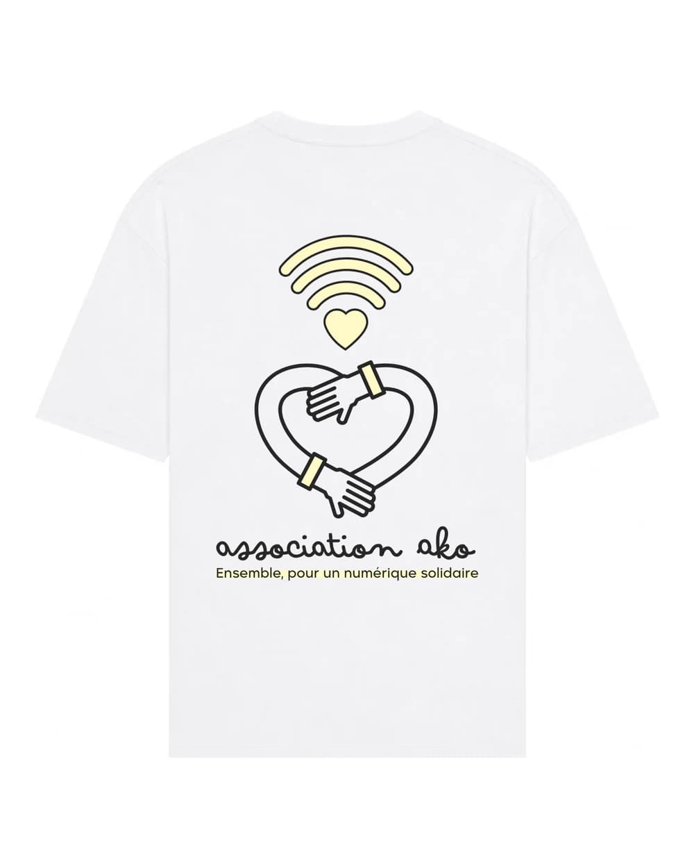 T-shirt d’association personnalisé blanc, logo solidaire et sa signature imprimés dans le dos